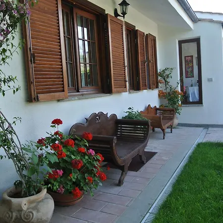 Oda ve Kahvaltı A Casa Del Doc Tarquinia