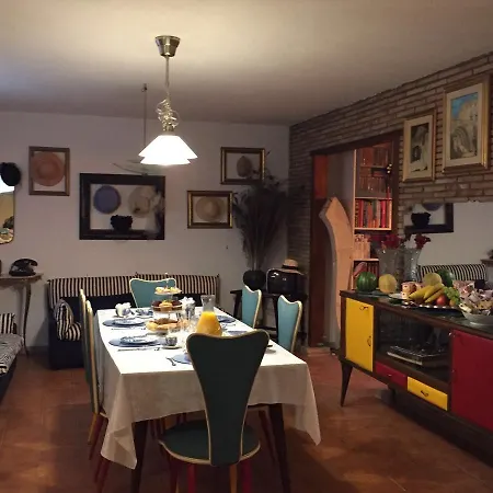 A Casa Del Doc Oda ve Kahvaltı *
